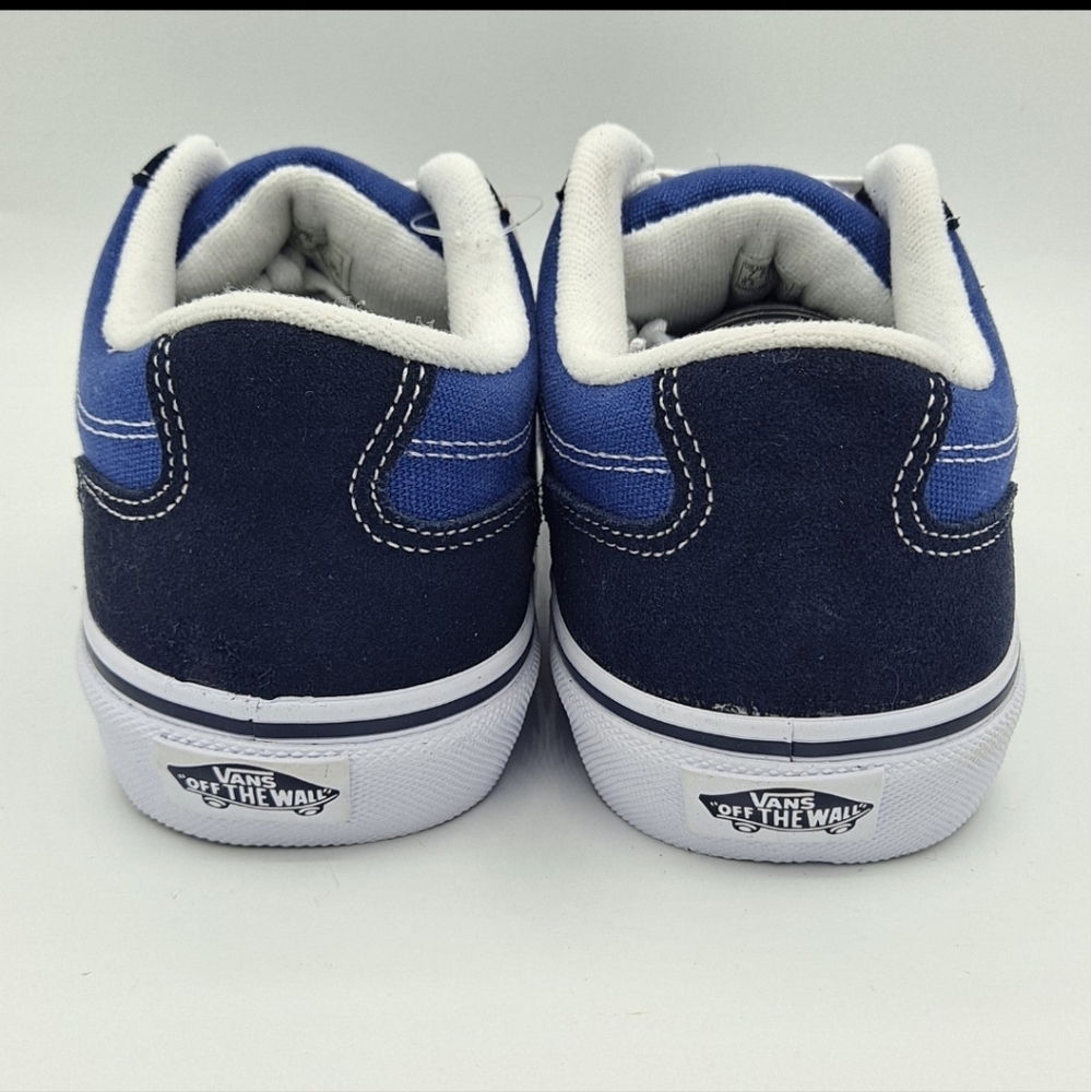 VANS - Picture 4 of 7